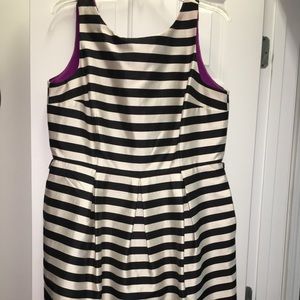 White House Black Market Dress w/pockets, new